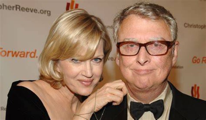 Does Diane Sawyer have a child?